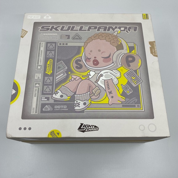 Pop Mart x Skullpanda Ootd Light Chaser Limited Toy Figurine - Picture 11 of 16